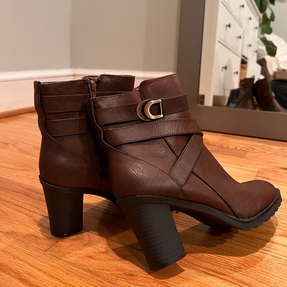 Life Stride Rich Brown Heeled Boots